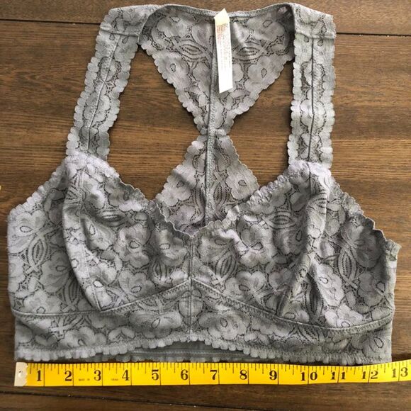 Free People Intimately Grey Racerback Lace Bralette Bra Size Medium - Picture 10 of 11